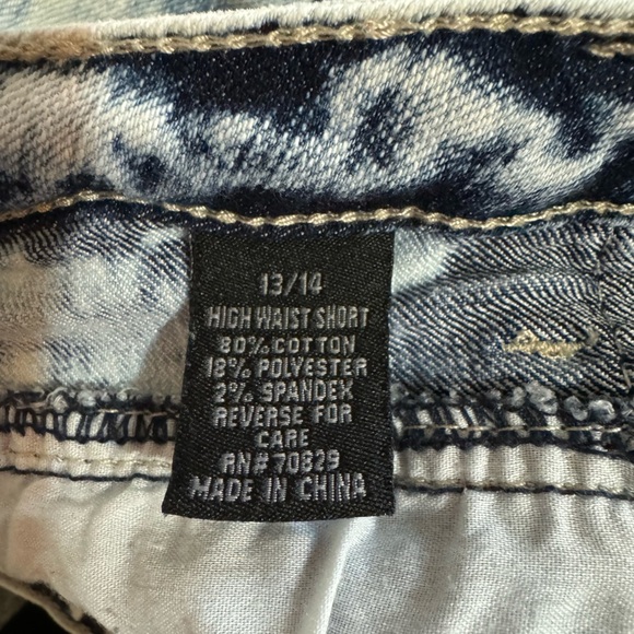 Rue 21 High wasted short shorts - Picture 4 of 4